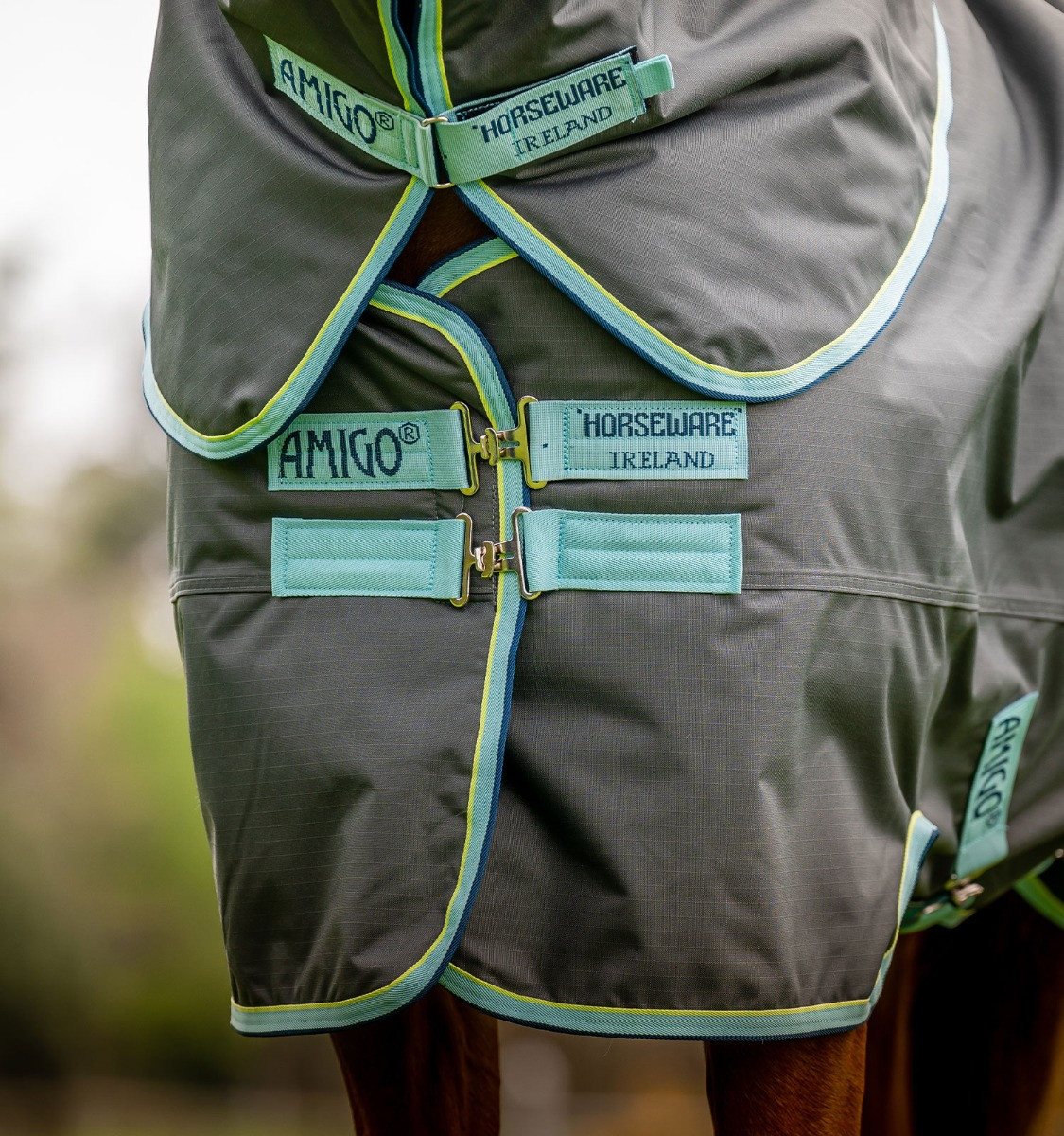 Horseware Amigo Hero Ripstop Plus Decke mit Halsteil 200g Grau Schatten / Dunst / Marine