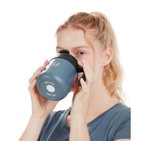 Becher Horse Pilot Isoliert