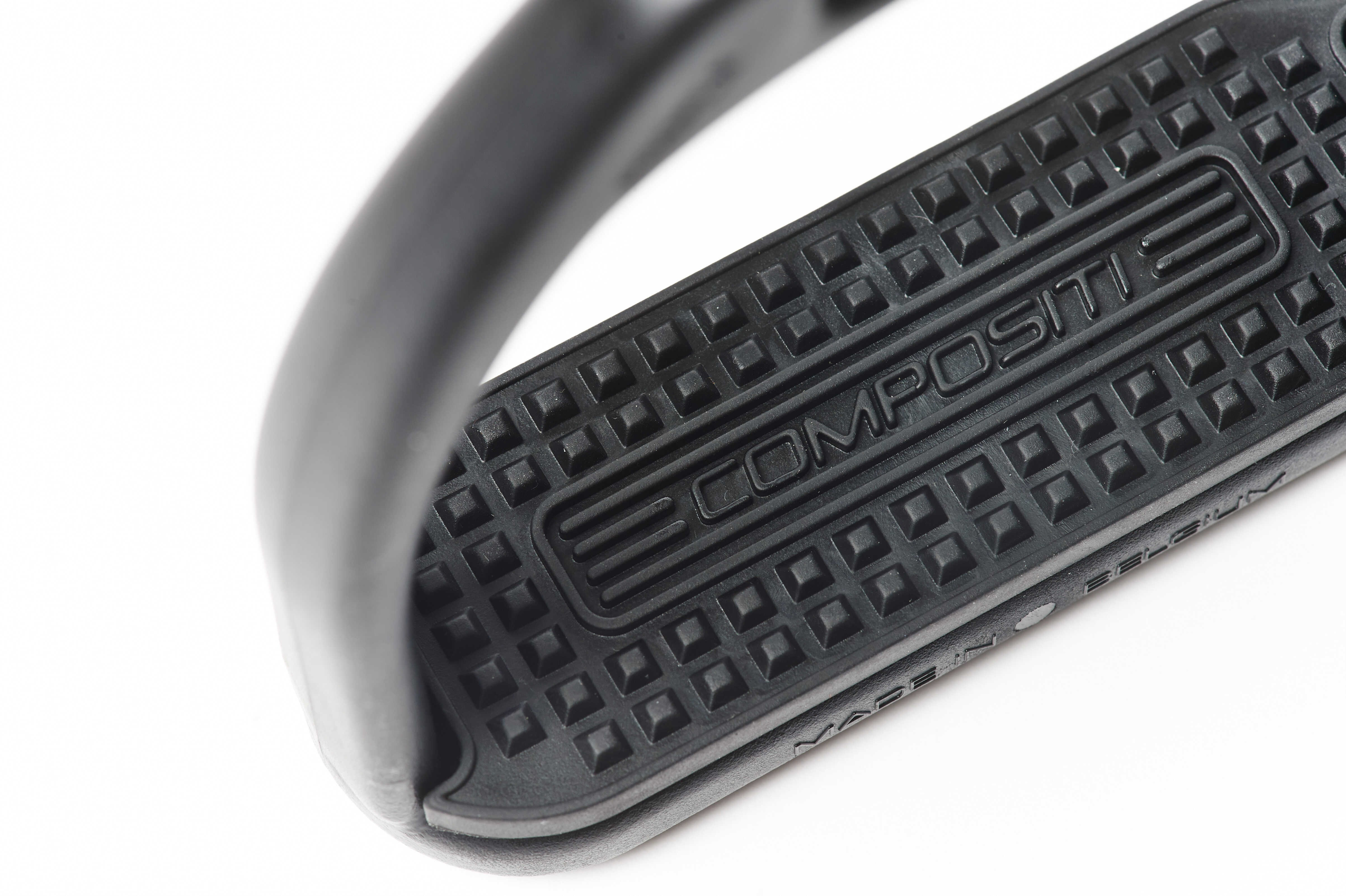 Profilierte Steigbügel Compositi Schwarz