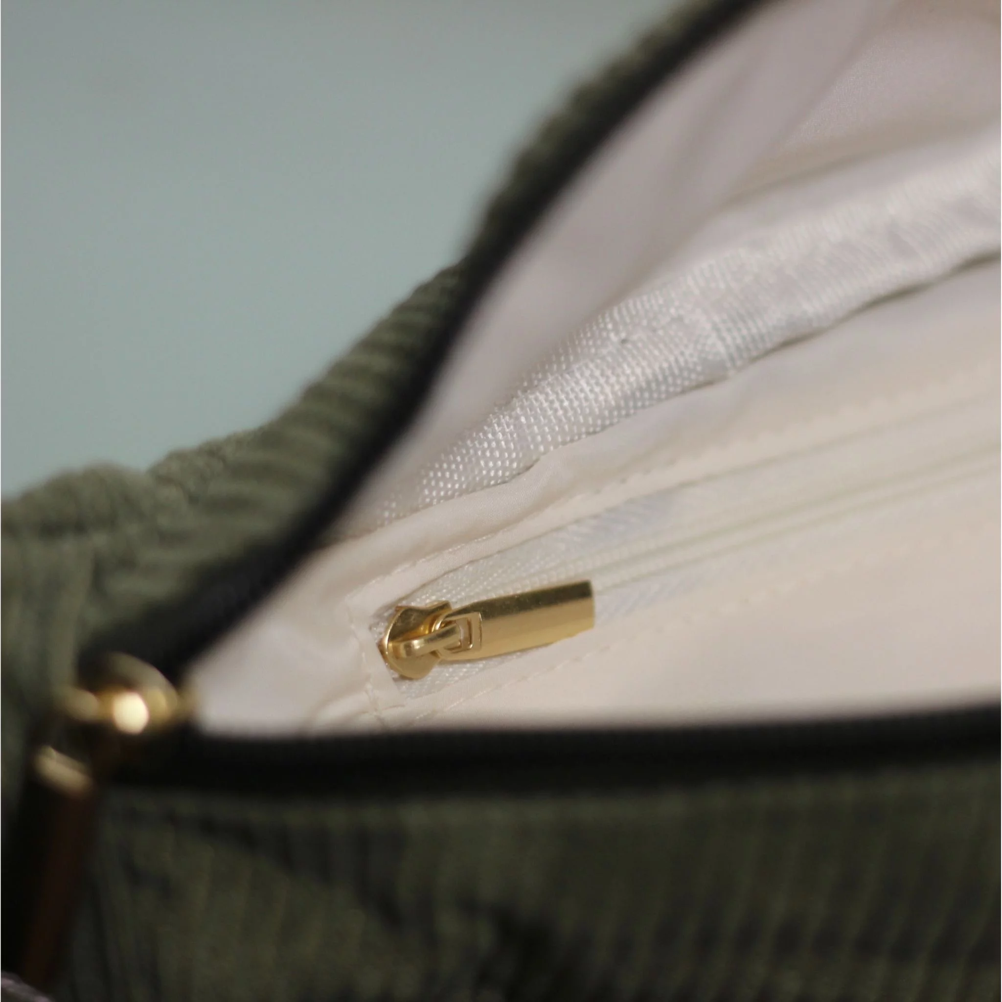 Samt-Gürteltasche Nellumbo