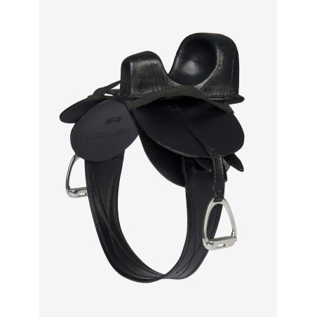 Arika Stable-Tek 200 g Navy *NICHT ganz PERFEKT* LeMieux