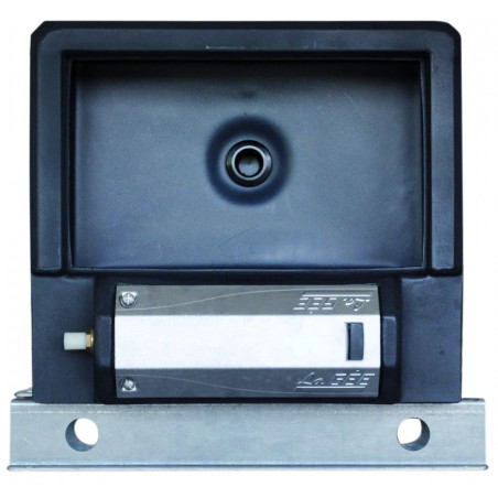 Polybac 25 M Tränke einfach mit Innenrand und Befestigungshalterung La Gée