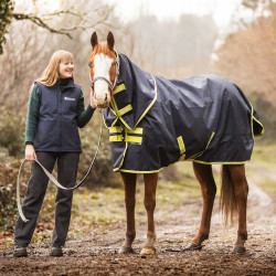 Bucas Oasis Turnout 200g Decke mit Halsteil Dunkelgrau / Limette Bucas Oasis Turnout 200g Decke mit Halsteil Dunkelgrau / Limette