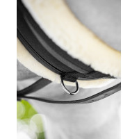 LeMieux anatomischer Sattelgurt mit Lammfellunterlage Braun / braun