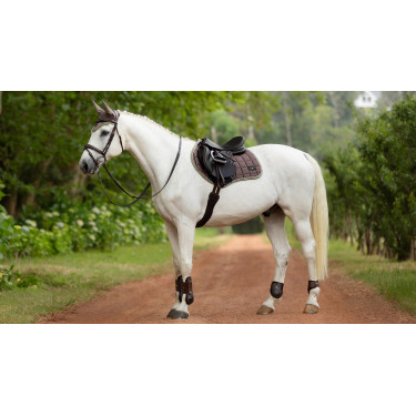 LeMieux Loire Classic Close Contact Schabracke Walnuss Braun LeMieux Loire Classic Close Contact Schabracke Walnuss Braun