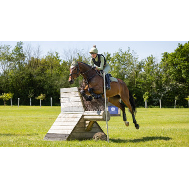 LeMieux Wildleder Close Contact Schabracke LeMieux Wildleder Close Contact Schabracke