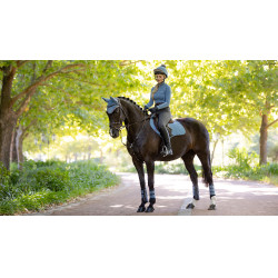 LeMieux Wildleder Close Contact Schabracke Eisblau LeMieux Wildleder Close Contact Schabracke Eisblau