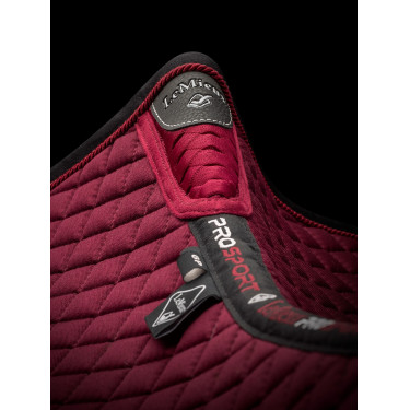 Tapis obstacle LeMieux Wither Relief Mesh Bordeaux Tapis obstacle LeMieux Wither Relief Mesh Bordeaux