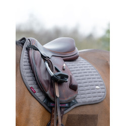 LeMieux Self-Cool Close Contact Square Schabracke LeMieux Self-Cool Close Contact Square Schabracke