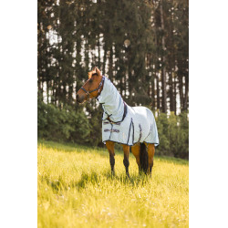 Fliegendecke Freja Horze mit Halsteil Hellblau Fliegendecke Freja Horze mit Halsteil Hellblau