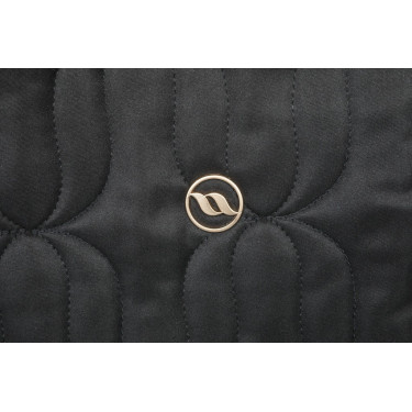 Back On Track Dressur-Schabracke Deep Nights Schwarz Back On Track Dressur-Schabracke Deep Nights Schwarz