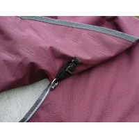 Halsabdeckung 220g Weatherbeeta ComFiTec Plus Dynamic II Bordeaux / Grau / Weiß Halsabdeckung 220g Weatherbeeta ComFiTec Plus Dynamic II Bordeaux / Grau / Weiß