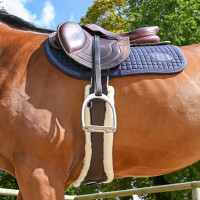 Anatomischer Gurt Jump'In Safety One Choco / Naturweißes Lammfell