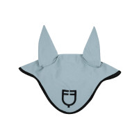 Fliegenhaube aus technischem Gewebe mit GP Equestro Logo, limitierte Edition Himmelblau / Schwarz Fliegenhaube aus technischem Gewebe mit GP Equestro Logo, limitierte Edition Himmelblau / Schwarz