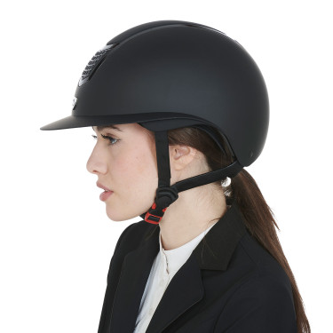 Ultraleichter Helm aus widerstandsfähigem mattem Kunststoff mit großem Visier (3 Polsterungen) Eclipse Equestro Ultraleichter Helm aus widerstandsfähigem mattem Kunststoff mit großem Visier (3 Polsterungen) Eclipse Equestro