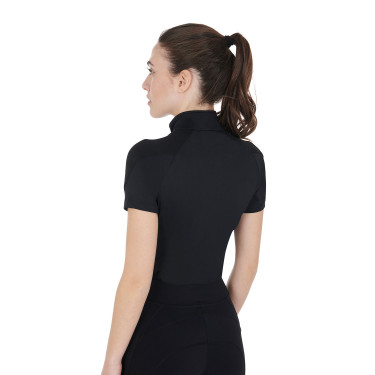 Eng anliegende Damen-Baselayer mit kurzen Ärmeln aus technischem Gewebe Equestro Eng anliegende Damen-Baselayer mit kurzen Ärmeln aus technischem Gewebe Equestro