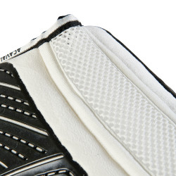 Formgedächtnis-Sattelkissen mit hexagonalem Gel-Grip und Frontanhebung Acavallo Weiß Weiß