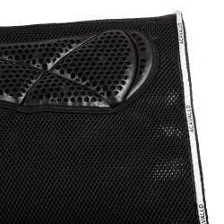 Quadratische Dressurschabracke aus Memory-Schaumstoff mit Gel-Grip und 3D-Spaceer Acavallo Quadratische Dressurschabracke aus Memory-Schaumstoff mit Gel-Grip und 3D-Spaceer Acavallo