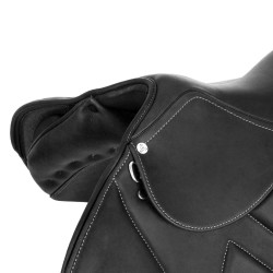 Modigliani Hindernissattel mit Acavallo Wollpaneelen Schwarz Modigliani Hindernissattel mit Acavallo Wollpaneelen Schwarz