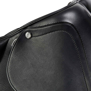 Doppelte Hindernissattel aus Leder Meredith Equestro Doppelte Hindernissattel aus Leder Meredith Equestro