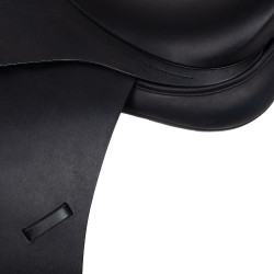 Dressursattel mit langen Pauschen Aachen Equestro Schwarz
