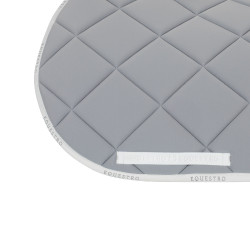 Spring-Satteldecke aus technischem Gewebe mit GP Equestro-Logo Grau / Weiß Spring-Satteldecke aus technischem Gewebe mit GP Equestro-Logo Grau / Weiß