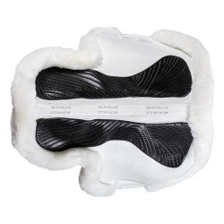 Sprungunterlage Numnah mit Gel-Grip auf beiden Seiten und kompletter Schafwollumrandung Acavallo Weiß / Schwarz Weiß Sprungunterlage Numnah mit Gel-Grip auf beiden Seiten und kompletter Schafwollumrandung Acavallo Weiß / Schwarz Weiß
