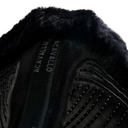 Sprungunterlage Numnah mit Gel-Grip auf beiden Seiten und kompletter Schafwollumrandung Acavallo Schwarz / schwarz