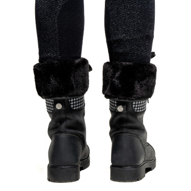 Boots Flags & Cup Sarak Boots Flags & Cup Sarak
