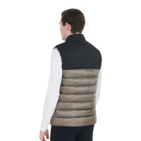 Herrenweste aus Bi-Material mit Silikon-Patch Equestro Schwarz / Walnuss Herrenweste aus Bi-Material mit Silikon-Patch Equestro Schwarz / Walnuss