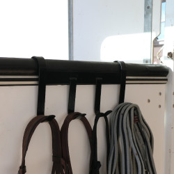 Abnehmbarer Heunetzhalter 4 Haken Hennie Abnehmbarer Heunetzhalter 4 Haken Hennie