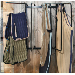 Deckenhalter und schwarze Unterlage Kerbl Deckenhalter und schwarze Unterlage Kerbl