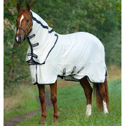 Fliegendecke Rambo Natura Summer 0g mit Halsteil Horseware Weiß / Marineblau Weiß Fliegendecke Rambo Natura Summer 0g mit Halsteil Horseware Weiß / Marineblau Weiß