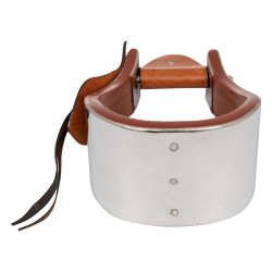 Étriers en métal et bois avec inserts en cuir travaillé à la main Pool's