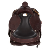 Westernsattel mit Beschlägen aus Edelstahl, genarbtem Leder und floraler Prägung 2815 Denver Dunkles Öl Braun Westernsattel mit Beschlägen aus Edelstahl, genarbtem Leder und floraler Prägung 2815 Denver Dunkles Öl Braun
