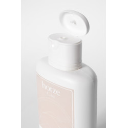 Shampoo mit ätherischem Teebaumöl Horze Shampoo mit ätherischem Teebaumöl Horze