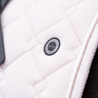 Satteldecke HV Polo Dana Dressur Natürlich Braun Satteldecke HV Polo Dana Dressur Natürlich Braun