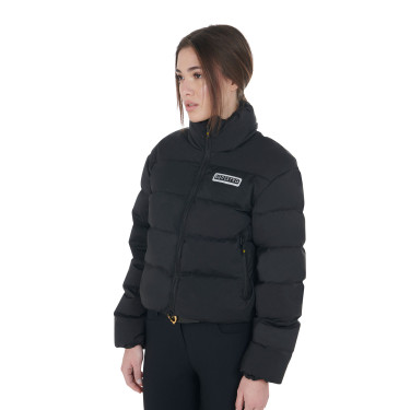 Kurze Damen-Daunenjacke aus Stretchstoff Equestro Schwarz