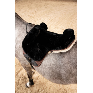 Horze Lammfell Reitpad Schwarz