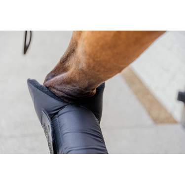Stable Boots PROtect für Vorderbeine lange Version Kentucky Stable Boots PROtect für Vorderbeine lange Version Kentucky