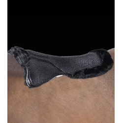 Waldhausen Gel-Schabracke mit synthetischem Lammfell Schwarz