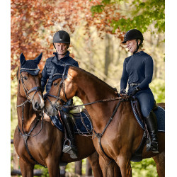 Swing Reithelm H22 Shine Schwarz Samt / Glanz