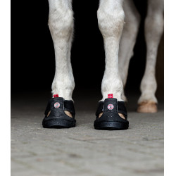Equine Fusion® Slim Trekking-Hufschuhe Schwarz