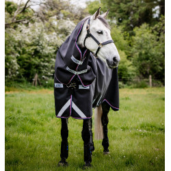 Pferdedecke Horseware Rambo Supreme Turnout Vari-layer 1680D 250g Marine / Bordeaux Blau Pferdedecke Horseware Rambo Supreme Turnout Vari-layer 1680D 250g Marine / Bordeaux Blau