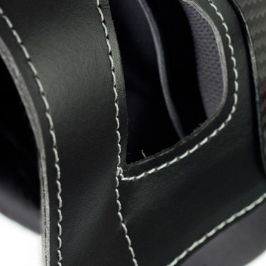 Finn-Tack Elite-Helm aus Carbonfasern Schwarz