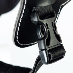 Finn-Tack Elite-Helm aus Carbonfasern Schwarz