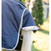 Horseware Amigo 1200D Plus Ponymantel Turnout 0g Marine / Titan Grau / Silber Marineblau Horseware Amigo 1200D Plus Ponymantel Turnout 0g Marine / Titan Grau / Silber Marineblau