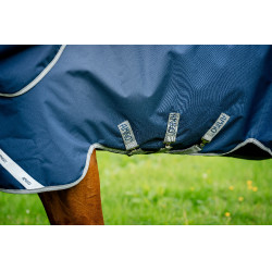 Horseware Amigo 1200D Outdoordecke 250g Marine / Titan Grau / Silber Marineblau Horseware Amigo 1200D Outdoordecke 250g Marine / Titan Grau / Silber Marineblau