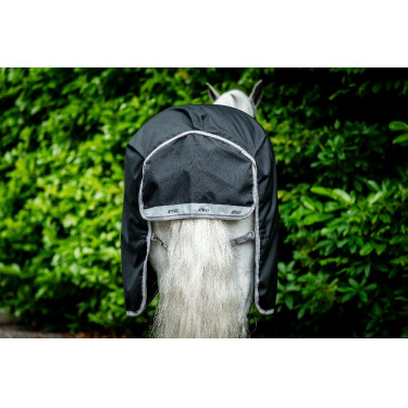 Horseware Amigo 1200D Outdoordecke 250g Schwarz / Titan Grau / Silber