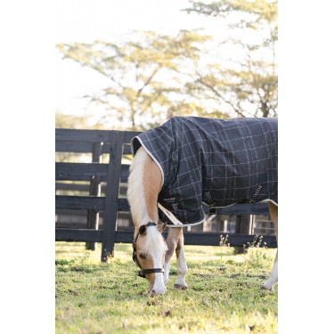Horseware Rhino Wug Poney Turnout 250g VL Decke Schwarz / weiß-graue Karos Horseware Rhino Wug Poney Turnout 250g VL Decke Schwarz / weiß-graue Karos